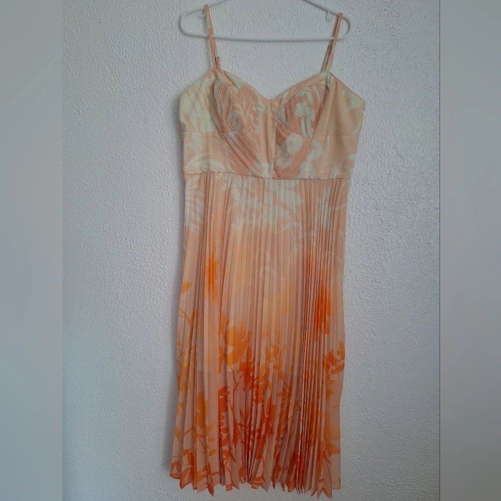 KAREN MILLEN Orange and White Sweetheart Midi Dress - Picture 2 of 9